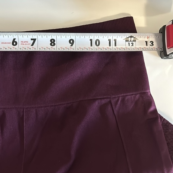 Fabletics high waisted purple leggings - Picture 5 of 6
